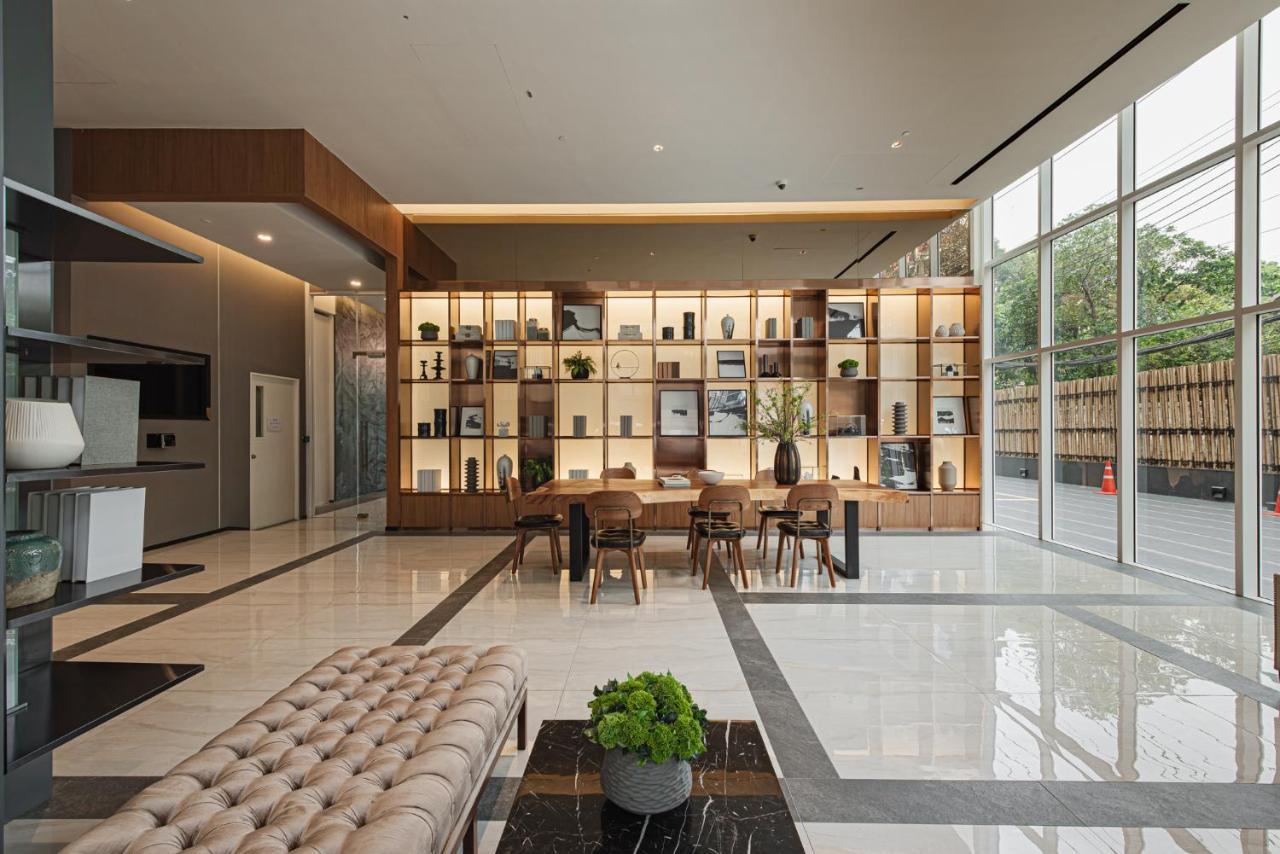 Siamese Exclusive 42 Aparthotel Bangkok Exteriör bild
