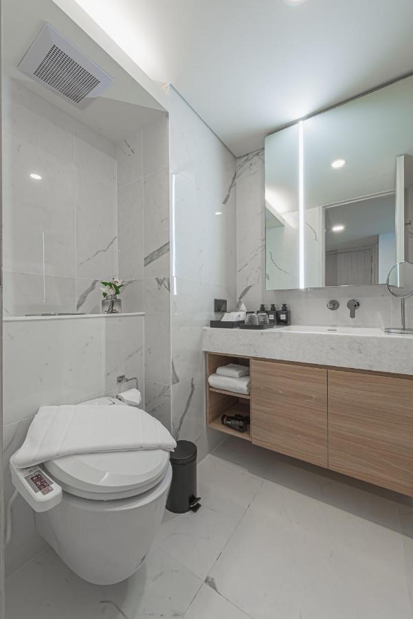 Siamese Exclusive 42 Aparthotel Bangkok Exteriör bild